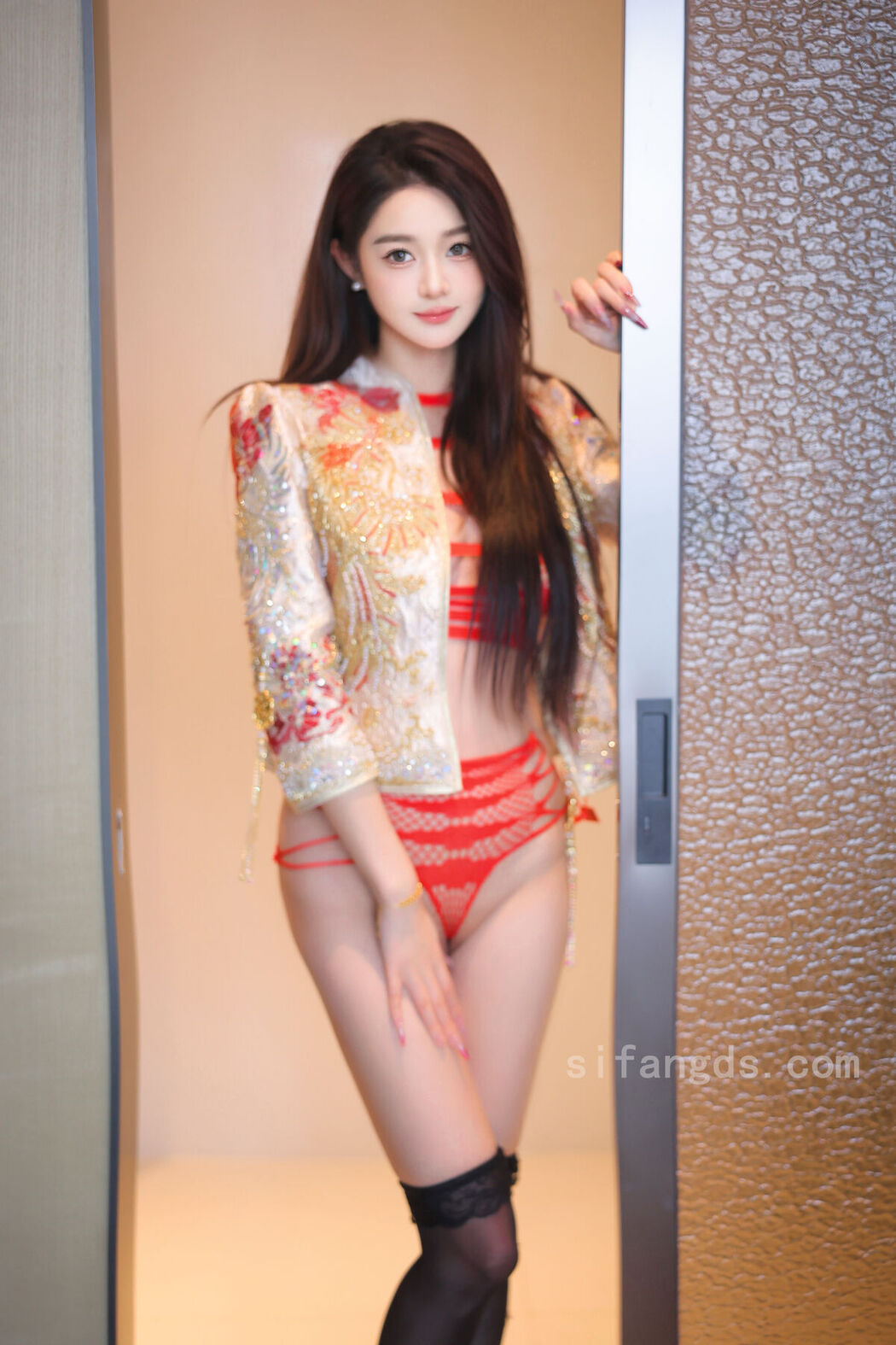 XR Uncensored Candy Tang Tang Candy糖糖 – R18 秀人网模特 新年礼服 Part1