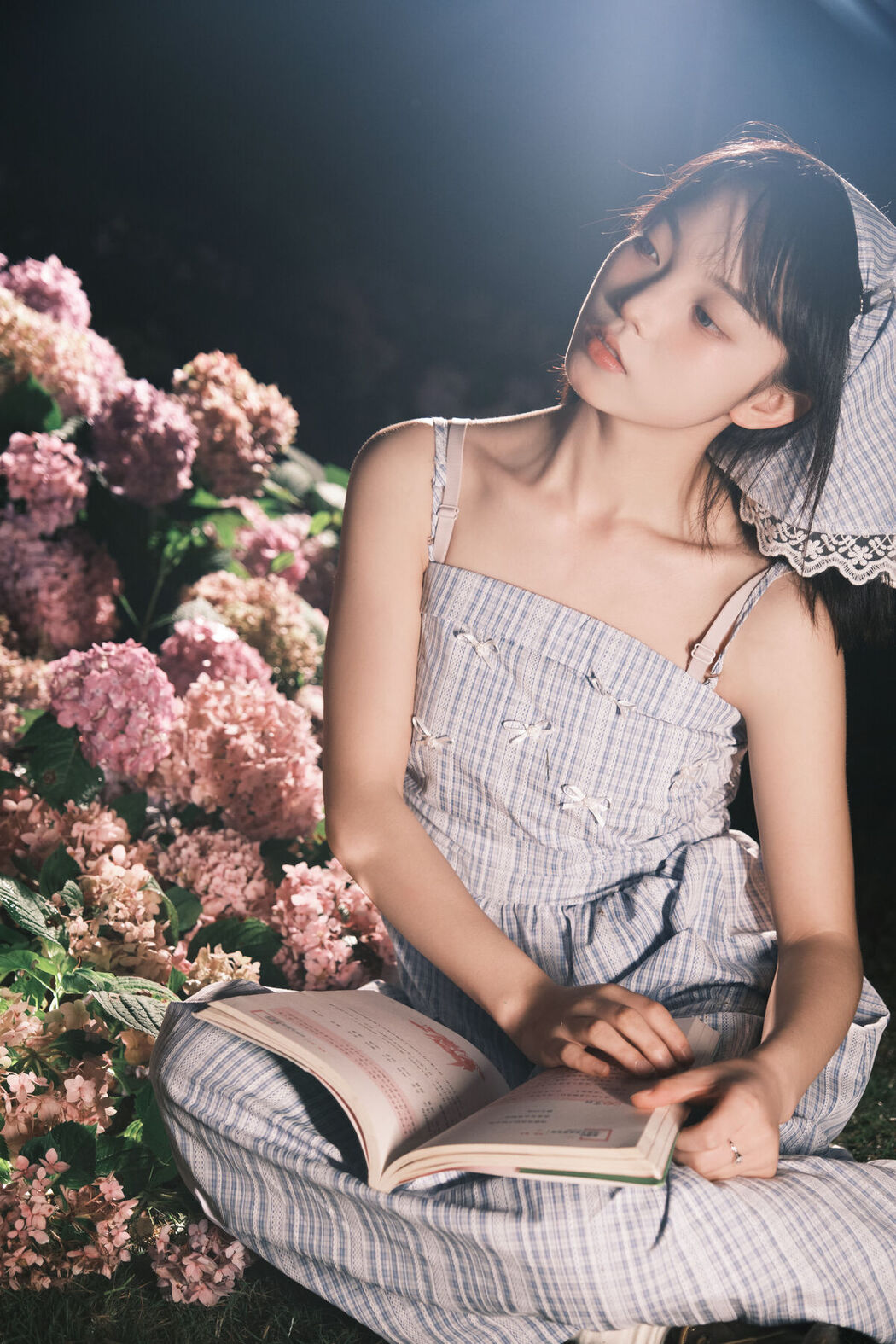YiTuYu艺图语 Vol.7229 Jiu Cai He Zi