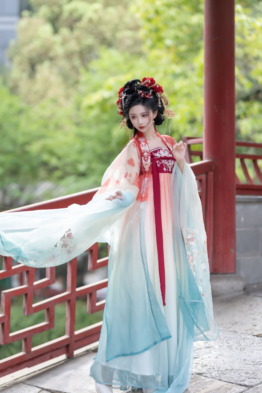 YiTuYu艺图语 Vol.7208 Qi Luo Sheng De Xiao Su Su