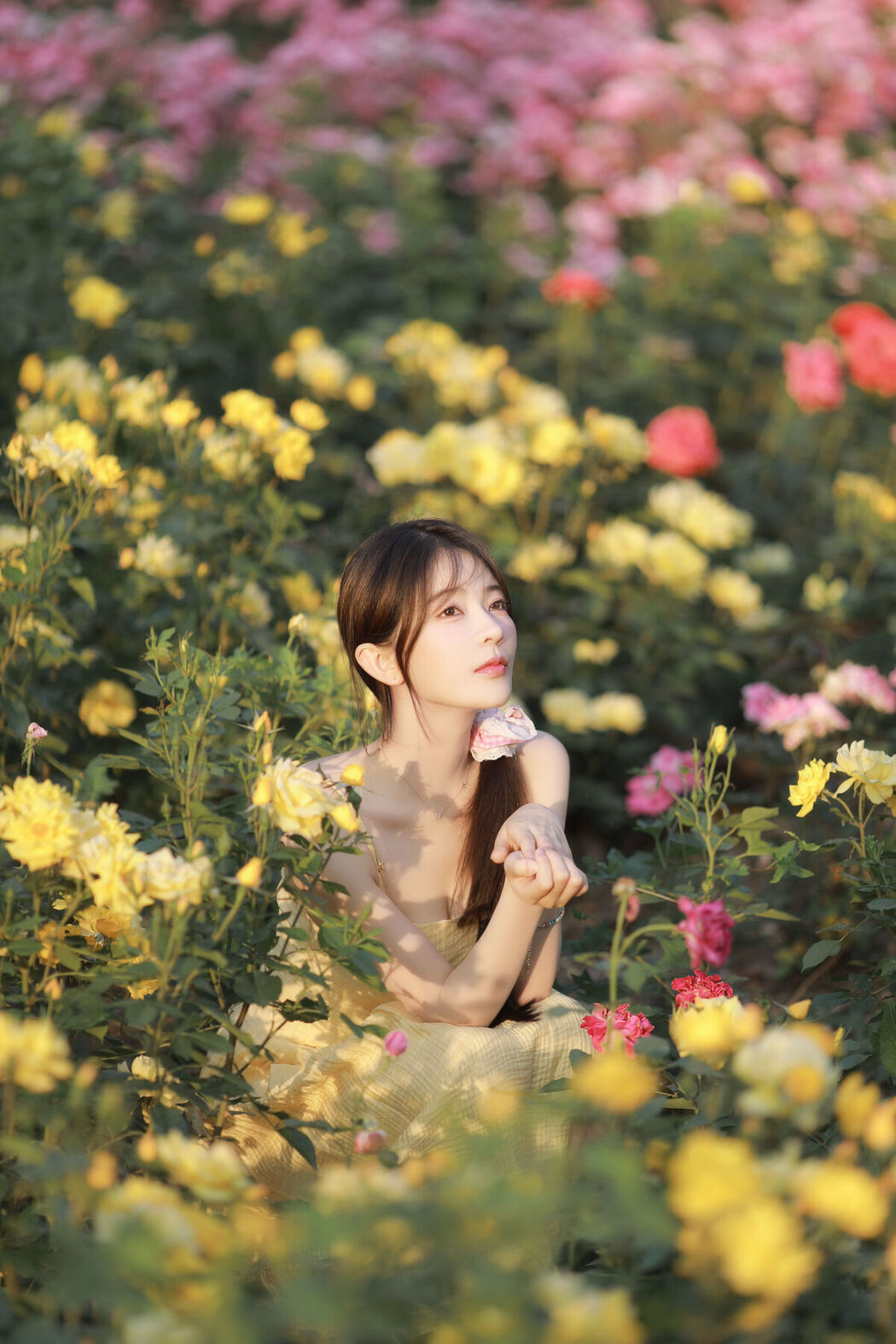 YiTuYu艺图语 Vol.7142 Yang Yi Mo