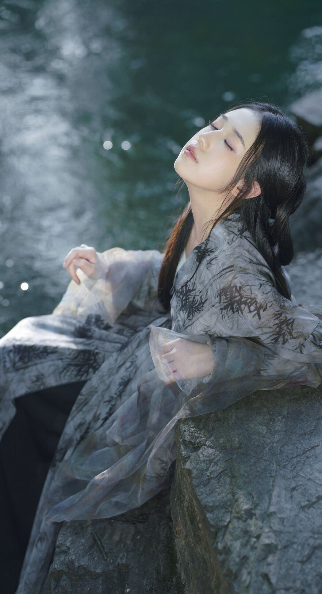 YiTuYu艺图语 Vol.7174 Zang Yi Tong