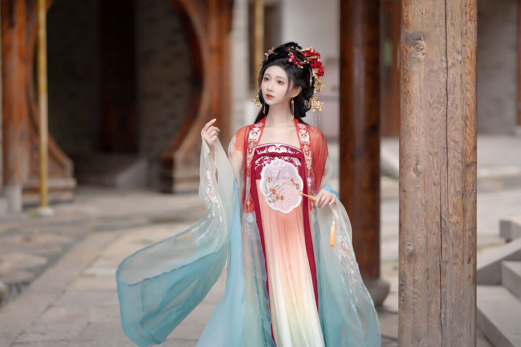 YiTuYu艺图语 Vol.7208 Qi Luo Sheng De Xiao Su Su