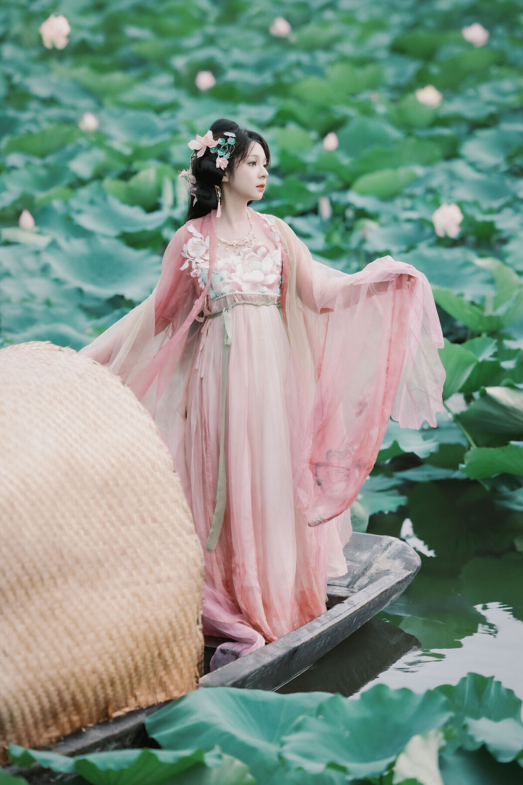 YiTuYu艺图语 Vol.7305 Mini Mi Li