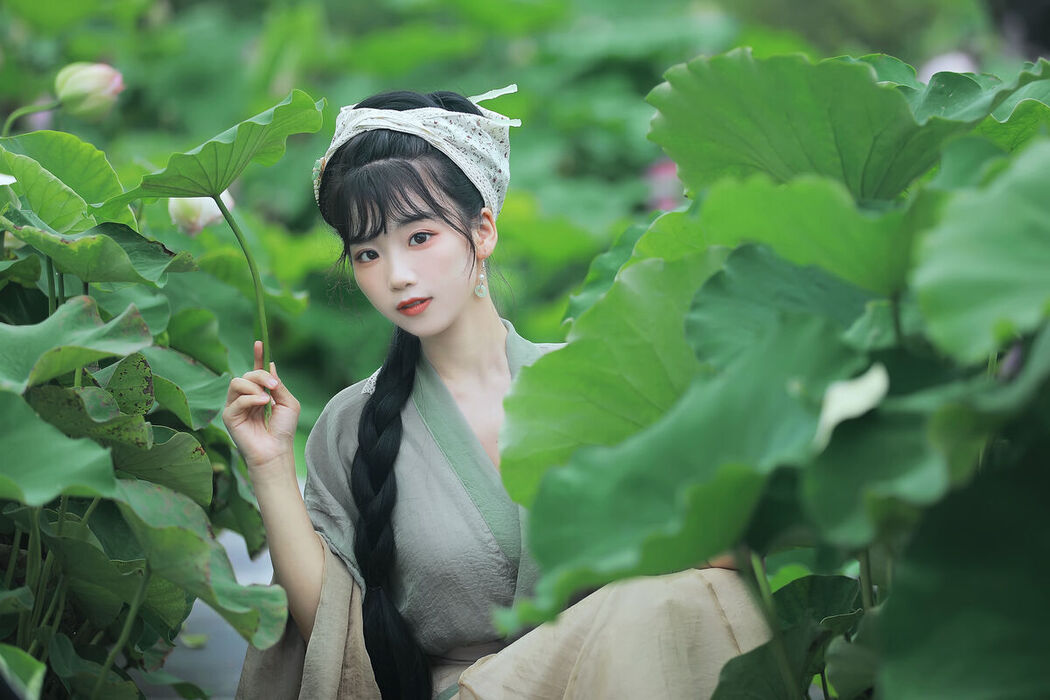 YiTuYu艺图语 Vol.7196 Zhou Zhou Ay