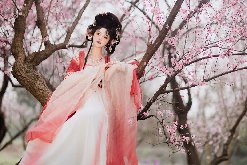 YiTuYu艺图语 Vol.7188 Lu Lu Haley