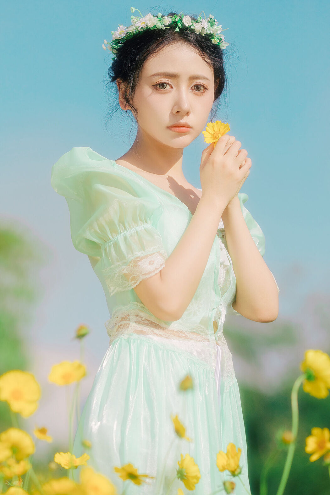 YiTuYu艺图语 Vol.7273 Shi Ang Yang Ya Cover Photo