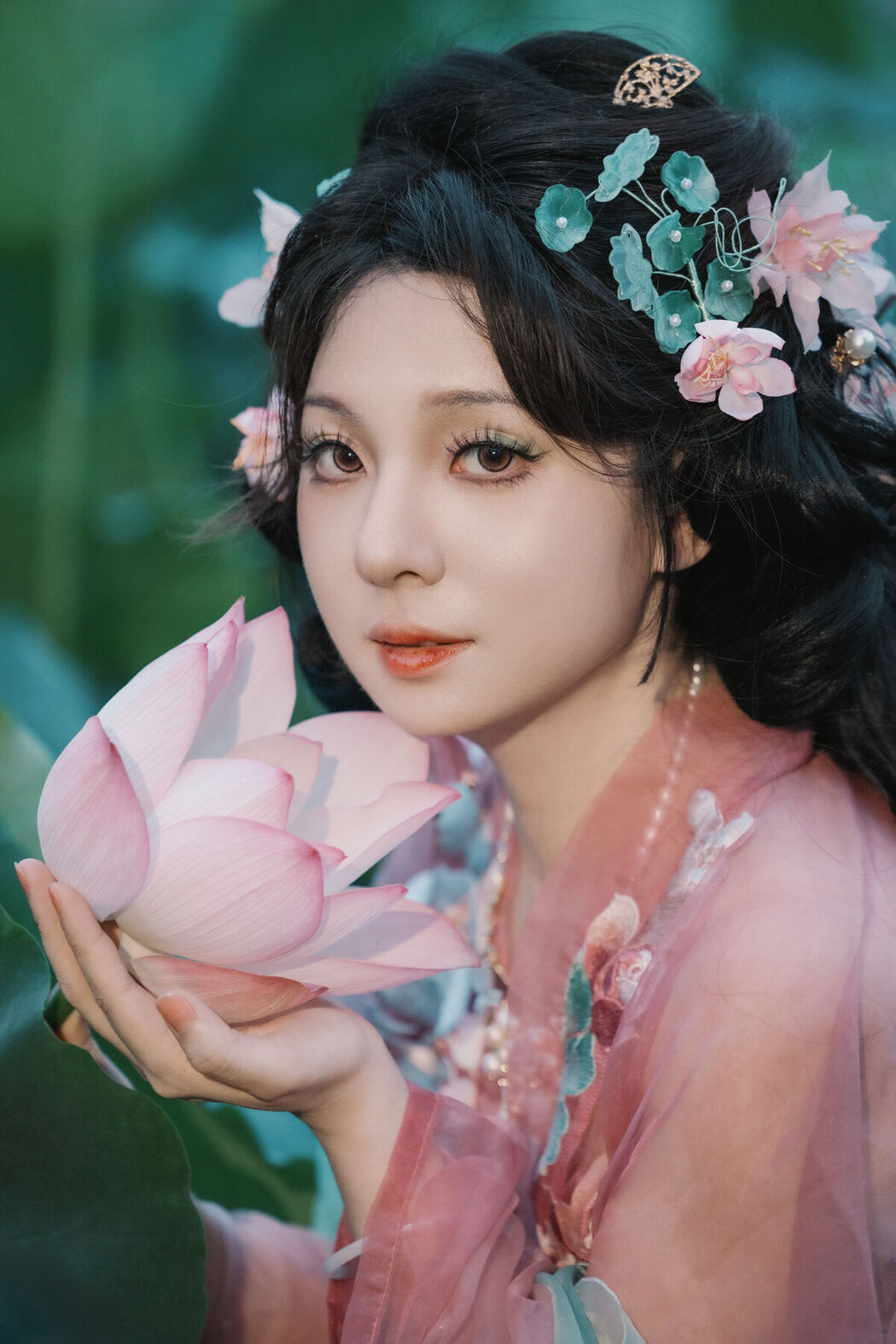 YiTuYu艺图语 Vol.7305 Mini Mi Li