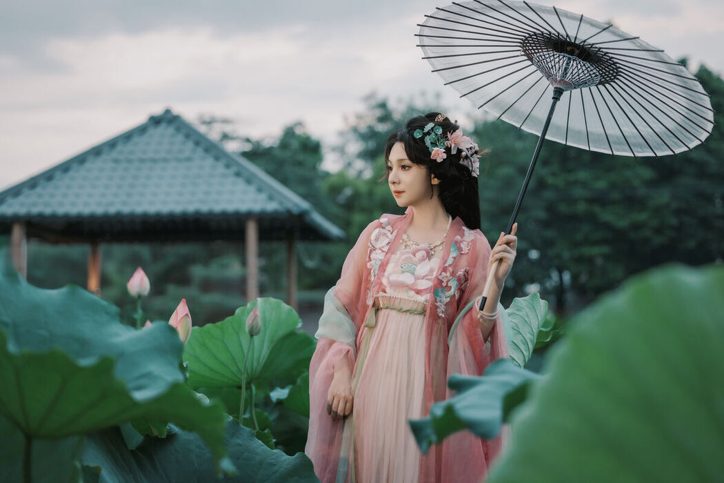 YiTuYu艺图语 Vol.7305 Mini Mi Li