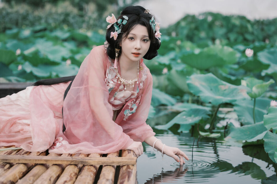 YiTuYu艺图语 Vol.7305 Mini Mi Li
