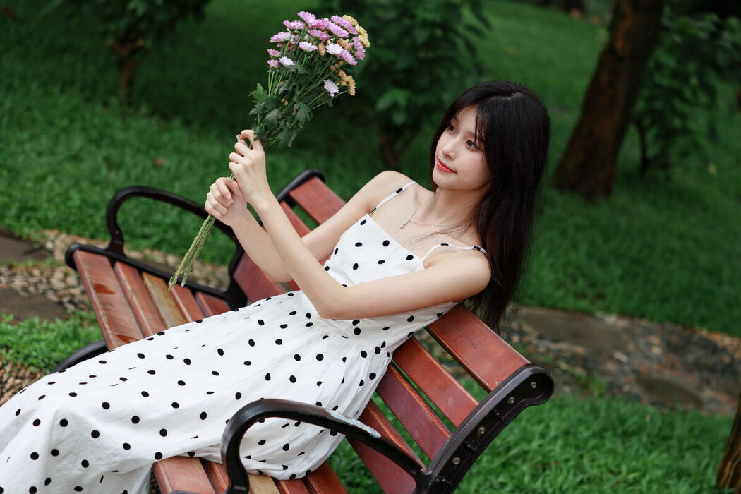 YiTuYu艺图语 Vol.7307 Xiao Le Ge Fei Xiang