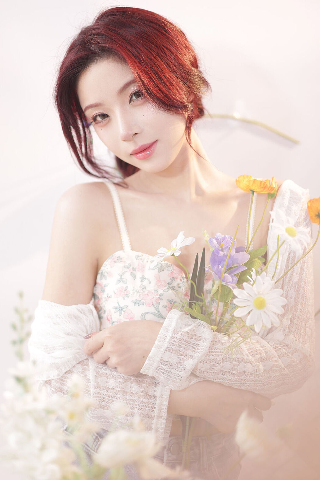 YiTuYu艺图语 Vol.7324 Rong Rong Cover Photo