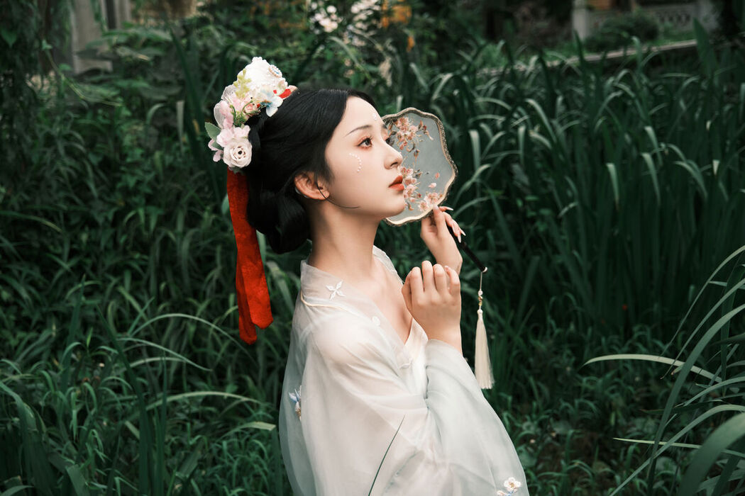 YiTuYu艺图语 Vol.7316 Min Zui Xiao Mo Xuan