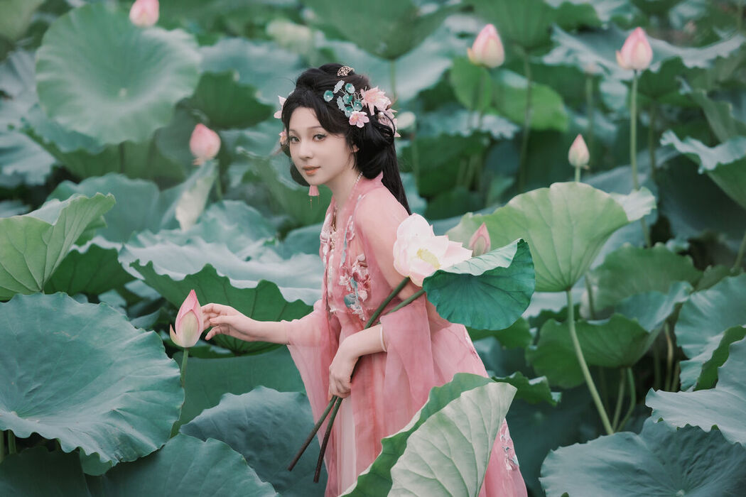 YiTuYu艺图语 Vol.7305 Mini Mi Li