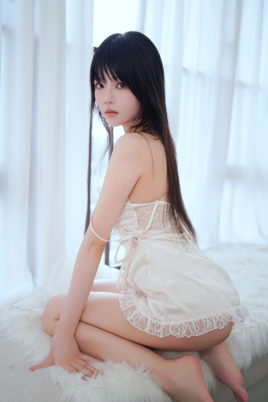 Coser@桜桃喵 – 奶油 (17P – 3V)