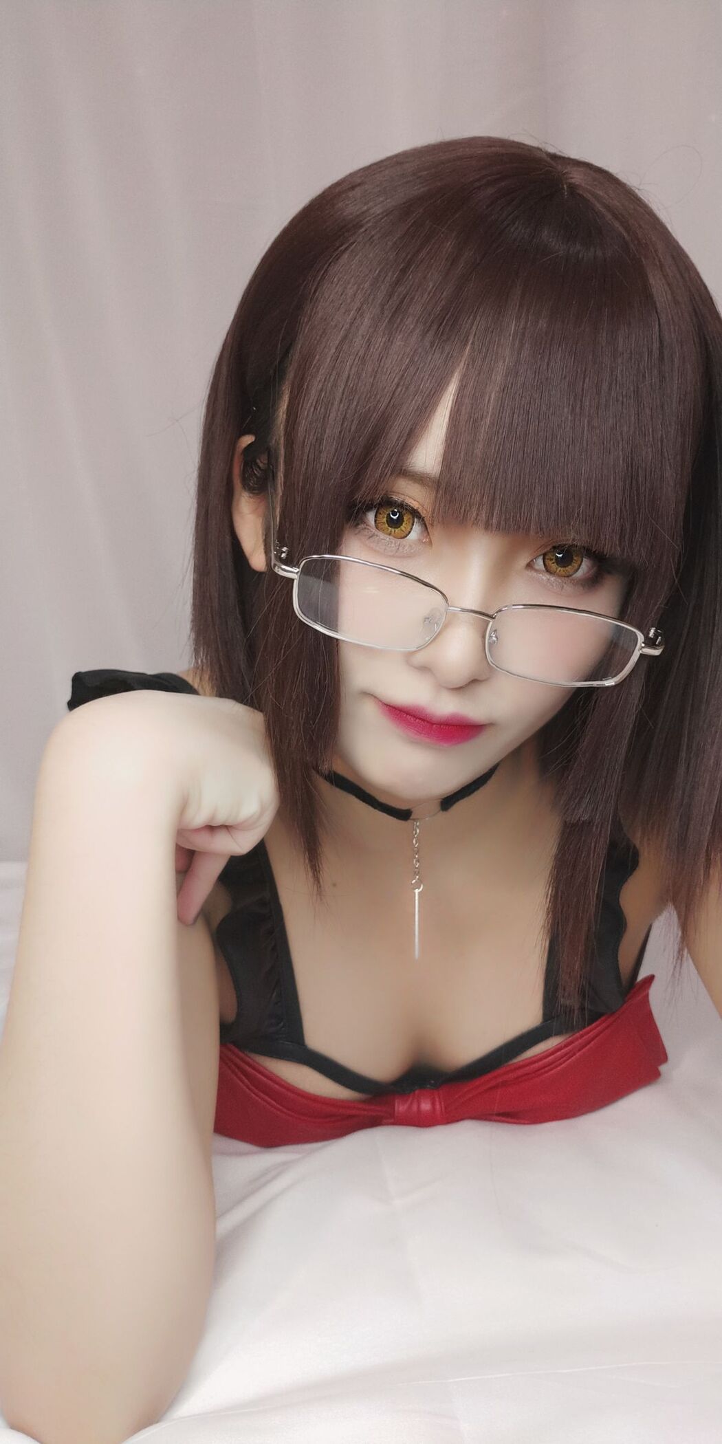Coser@洛璃LoLiSAMA – 红色蝴蝶的妹妹 Part1 (51P – 7V)