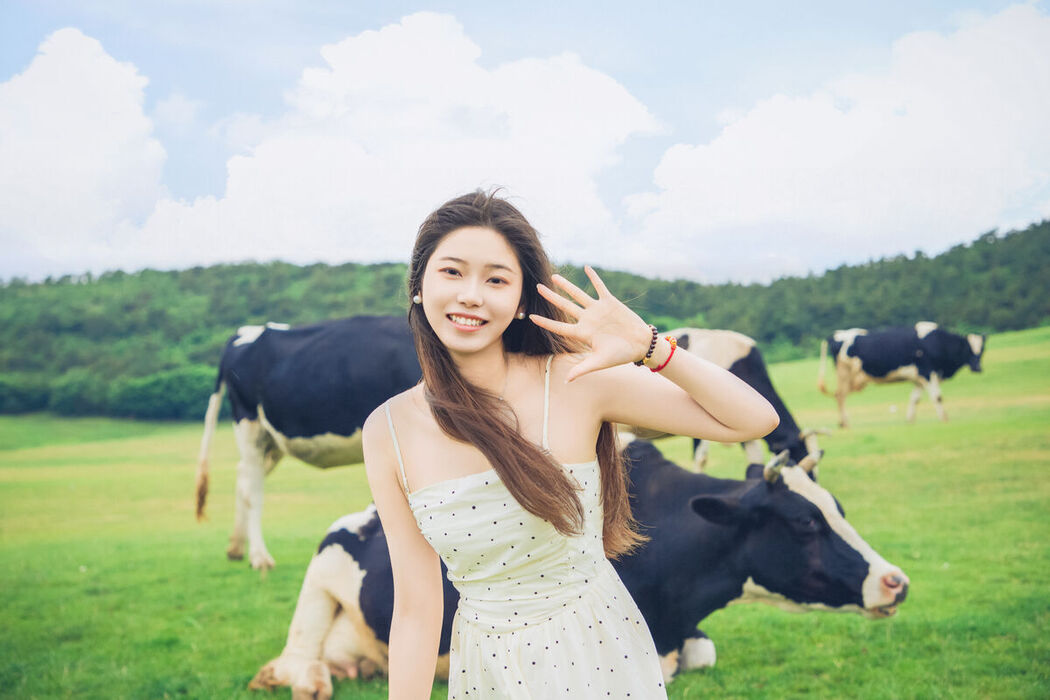 YiTuYu艺图语 Vol.7332 Fei Tian Xiao Mo Nu