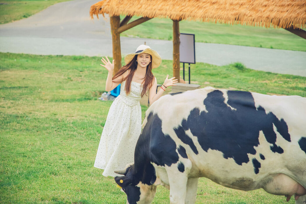YiTuYu艺图语 Vol.7332 Fei Tian Xiao Mo Nu