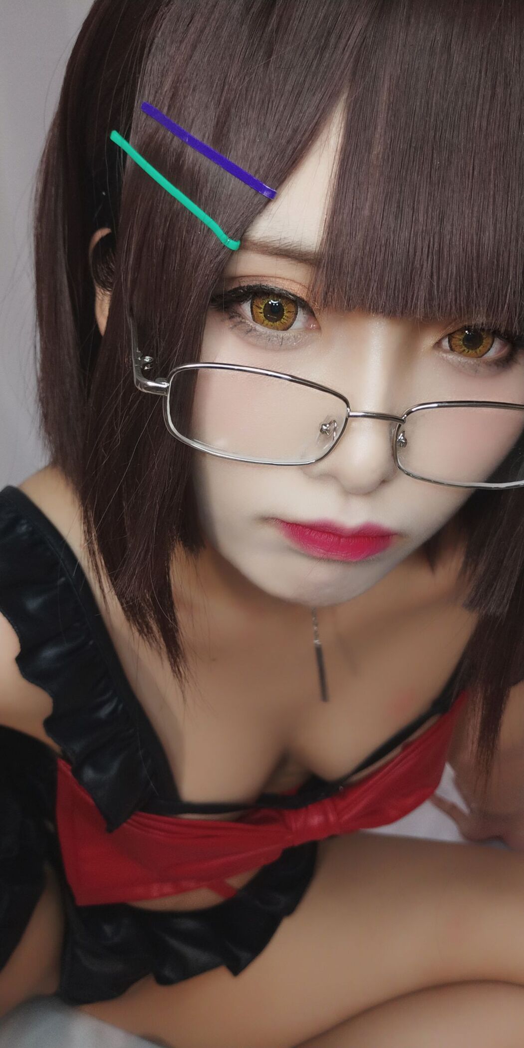 Coser@洛璃LoLiSAMA &#8211; 红色蝴蝶的妹妹 Part1 (51P &#8211; 7V)