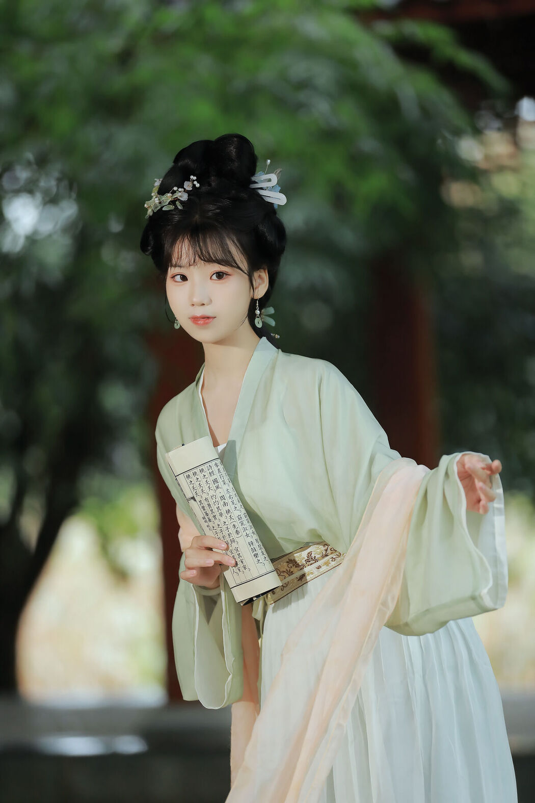 YiTuYu艺图语 Vol.7331 Zhou Zhou Ay