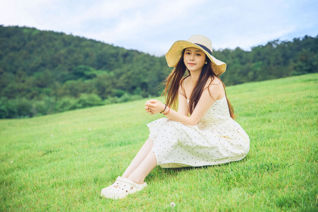 YiTuYu艺图语 Vol.7332 Fei Tian Xiao Mo Nu