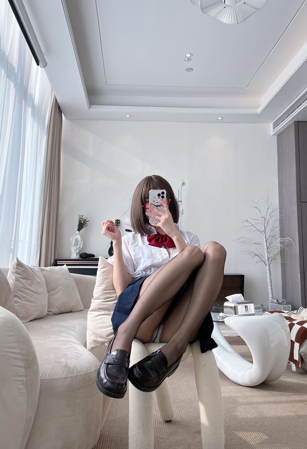 Coser@阿包也是兔娘 – 5月加冕 (29P)