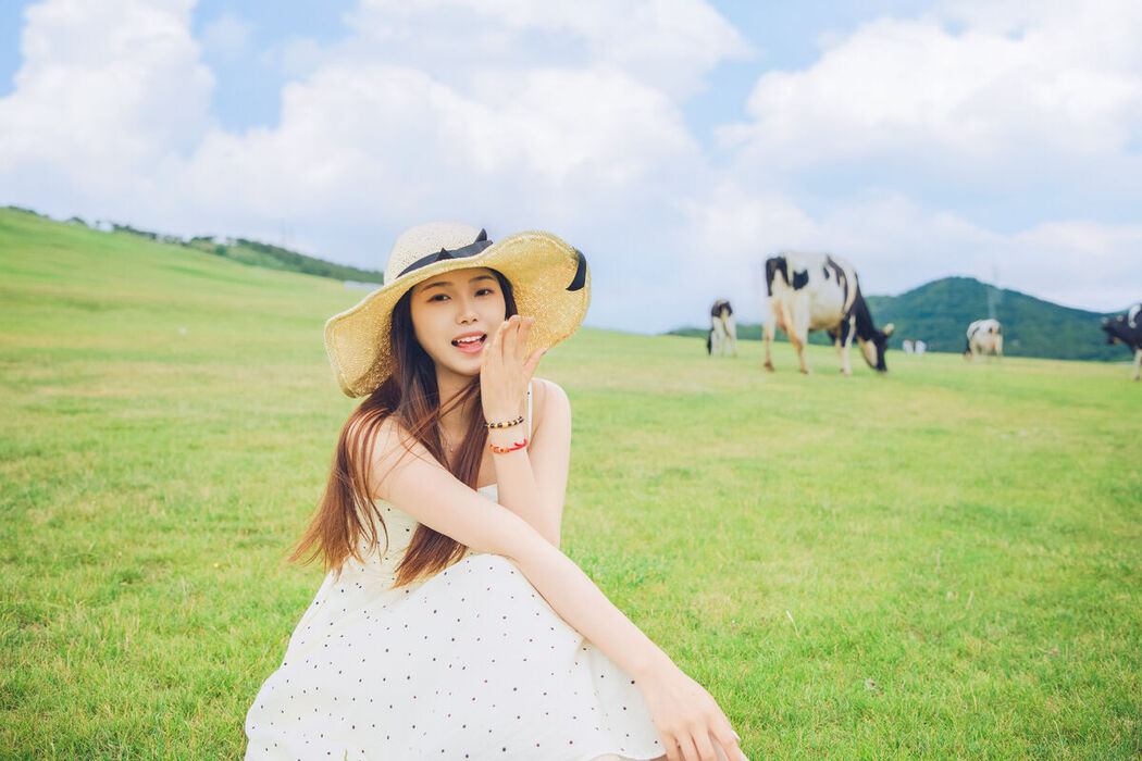 YiTuYu艺图语 Vol.7332 Fei Tian Xiao Mo Nu