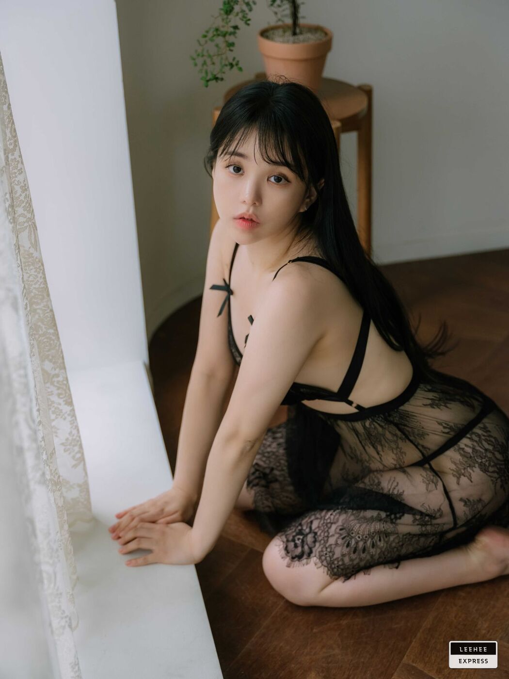 LE LEBE-161 Yuri 유리 (66P)