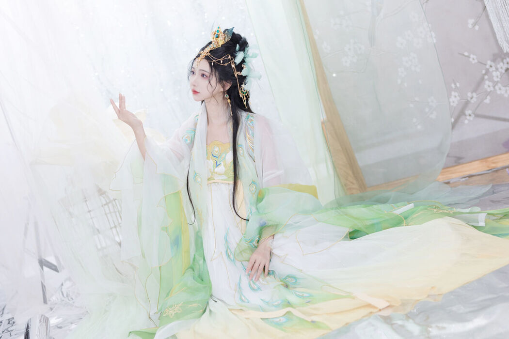YiTuYu艺图语 Vol.7394 Qi Luo Sheng De Xiao Su Su