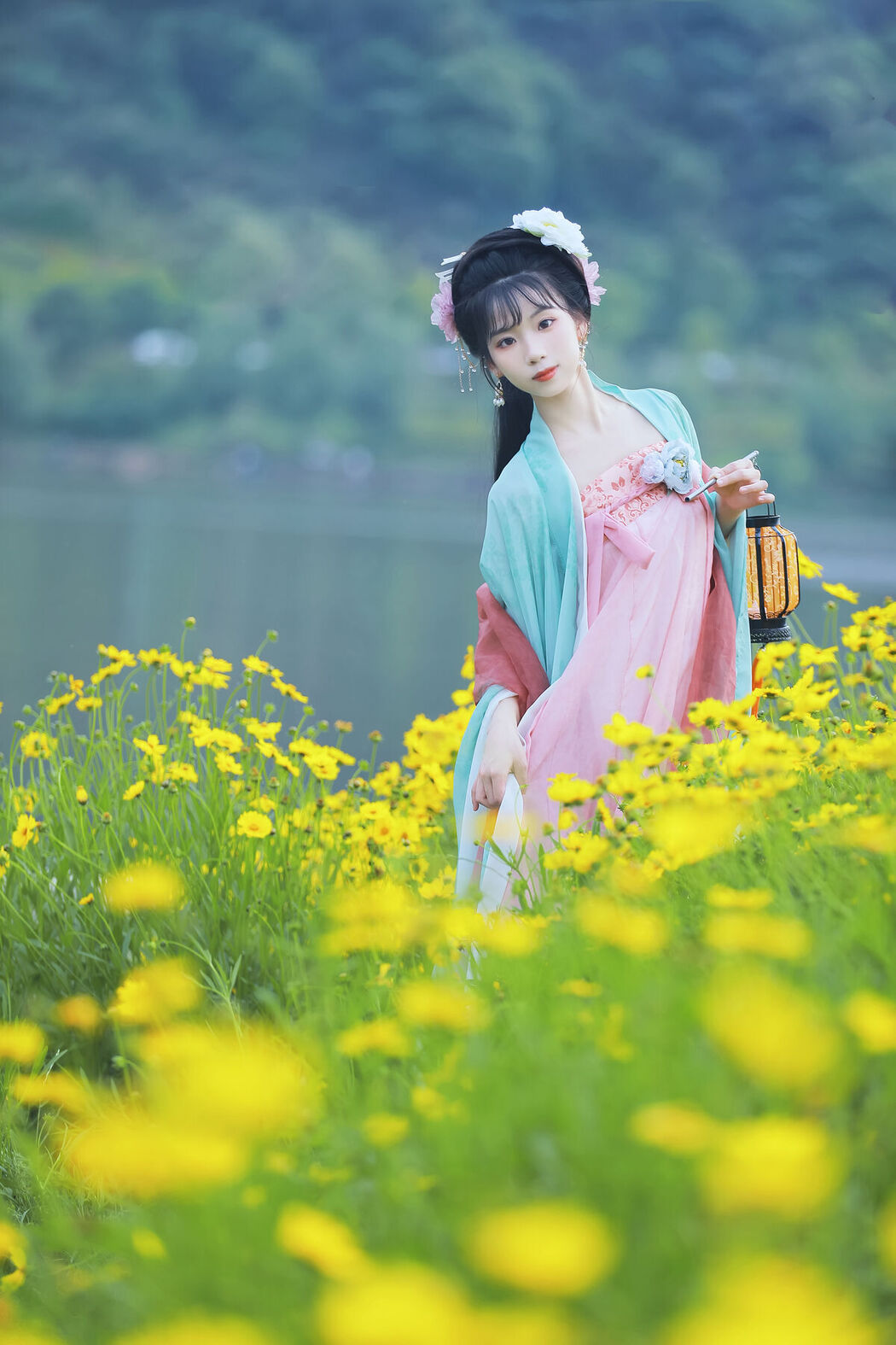 YiTuYu艺图语 Vol.7422 Zhou Zhou AY