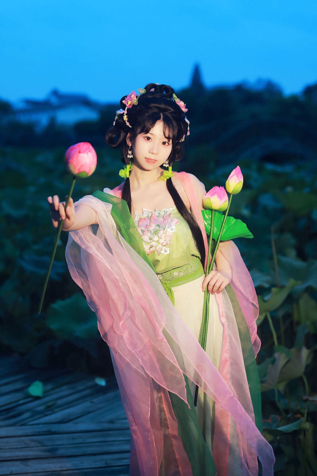 YiTuYu艺图语 Vol.7524 Zhou Zhou AY