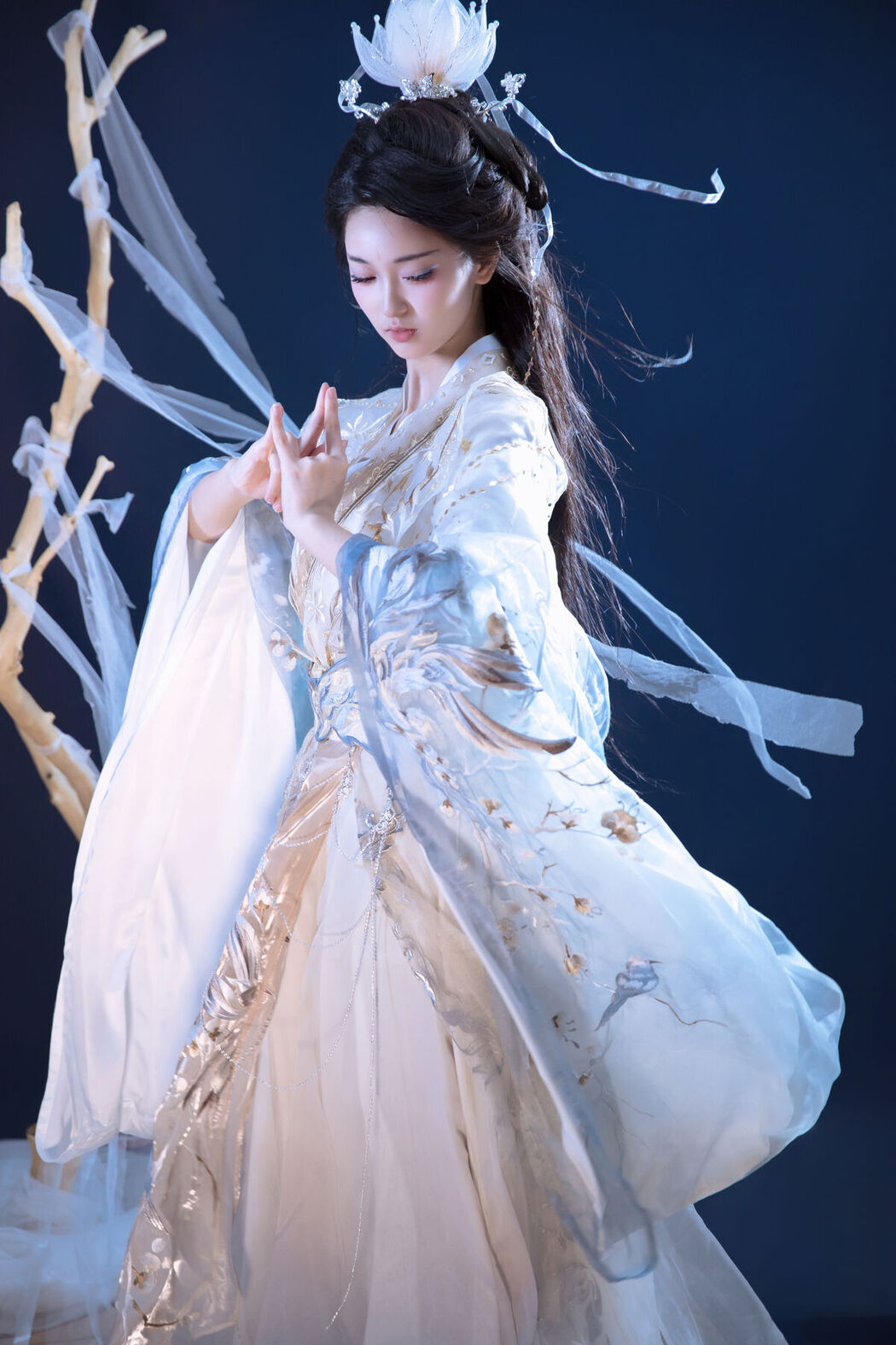 YiTuYu艺图语 Vol.7417 Leng Ku Wang Ye