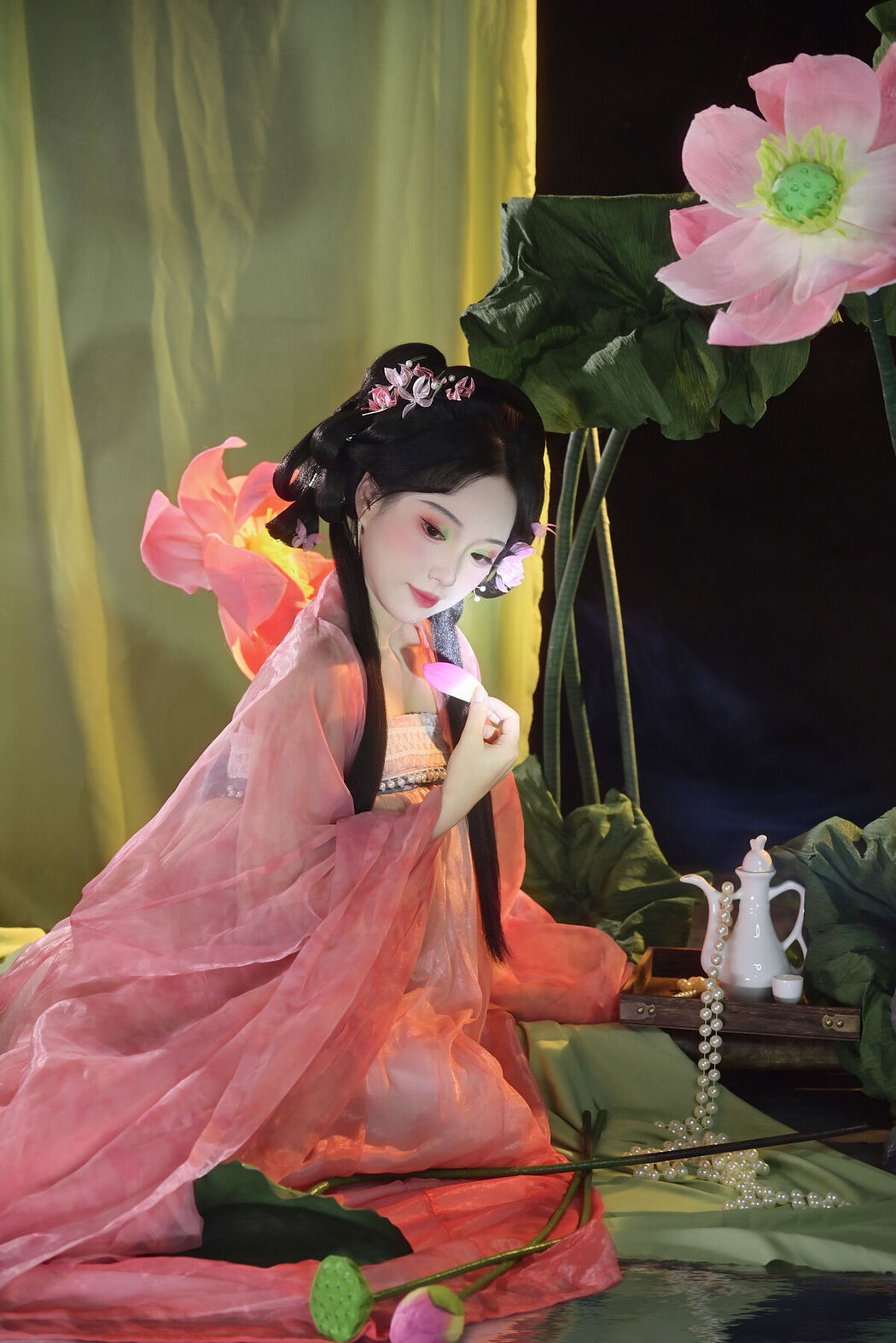 YiTuYu艺图语 Vol.7355 Nashi Tu Shiro
