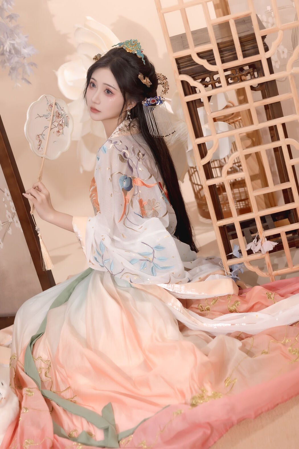 YiTuYu艺图语 Vol.7470 Qi Luo Sheng De Xiao Su Su
