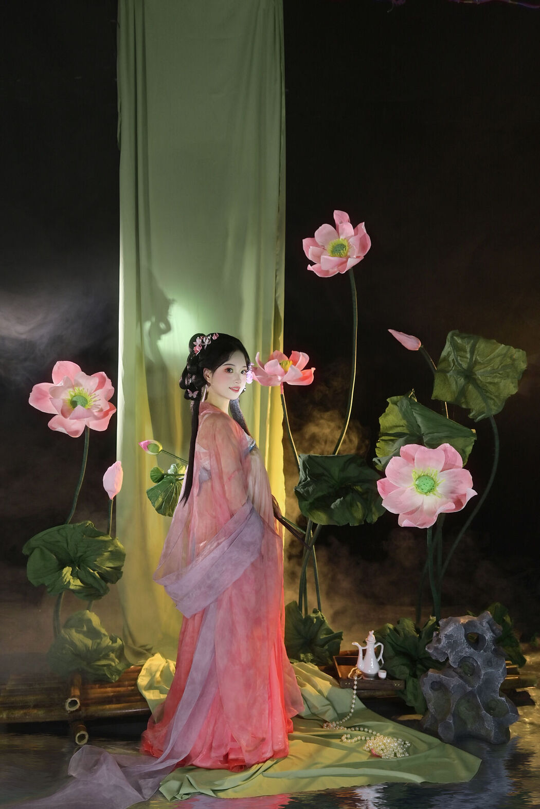 YiTuYu艺图语 Vol.7355 Nashi Tu Shiro