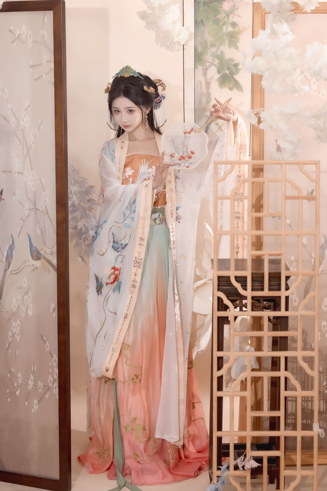 YiTuYu艺图语 Vol.7470 Qi Luo Sheng De Xiao Su Su