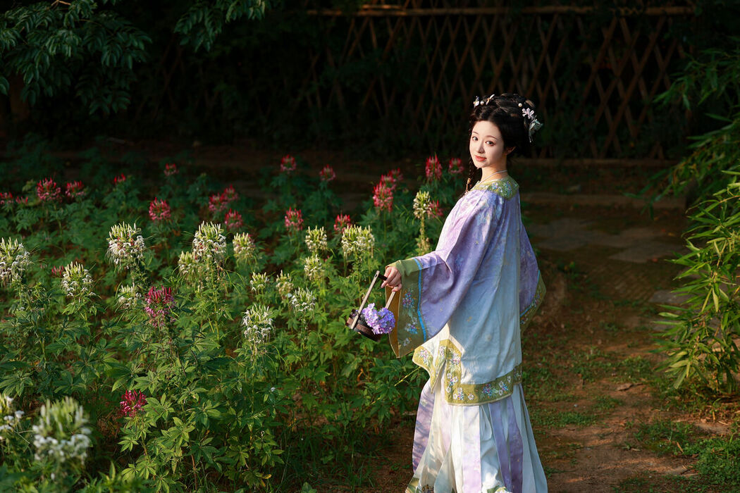 YiTuYu艺图语 Vol.7391 Bu Ke Ai De He He Miao