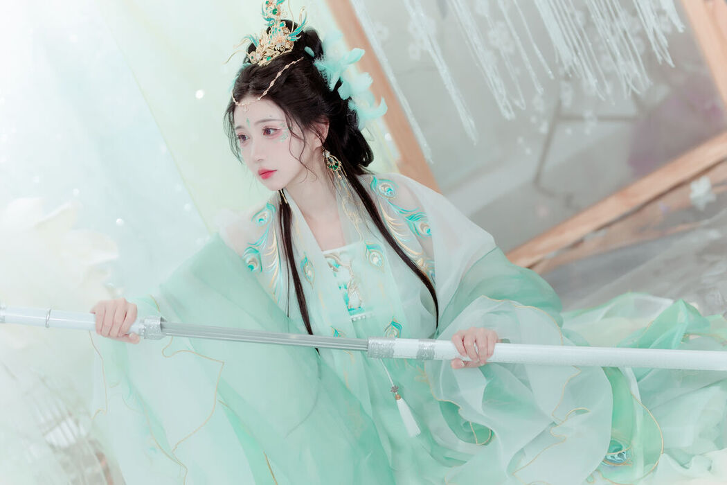 YiTuYu艺图语 Vol.7451 Qi Luo Sheng De Xiao Su Su