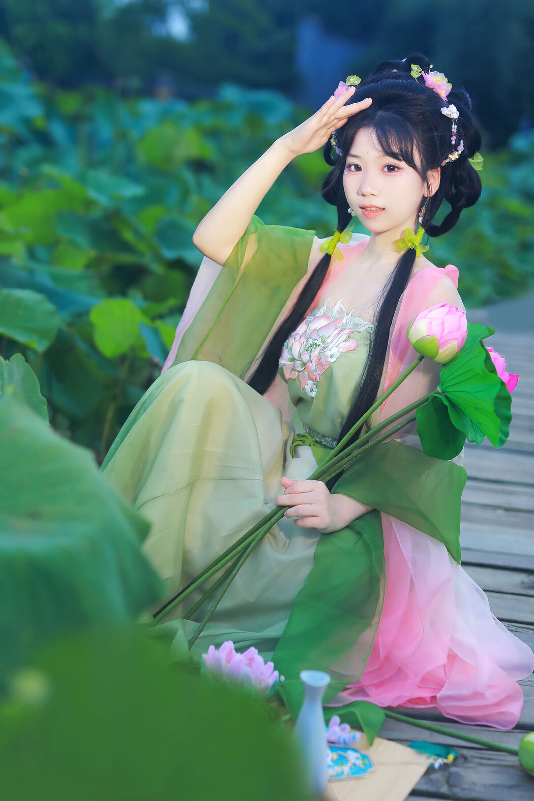 YiTuYu艺图语 Vol.7524 Zhou Zhou AY