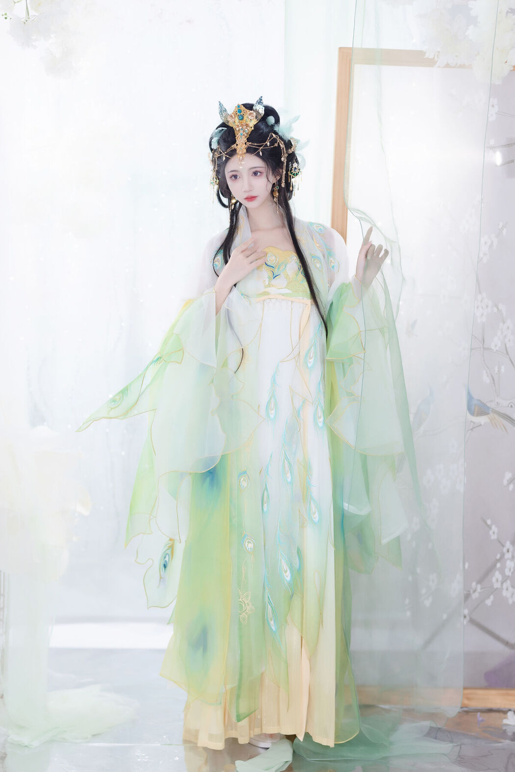YiTuYu艺图语 Vol.7394 Qi Luo Sheng De Xiao Su Su