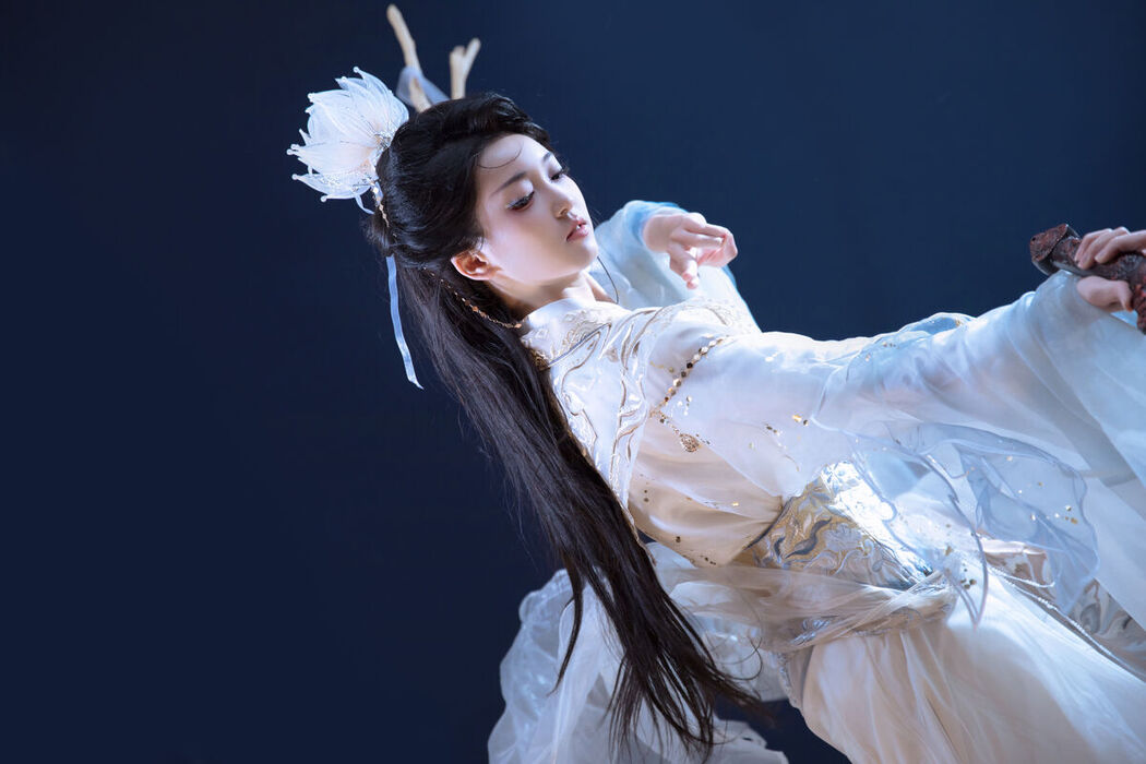 YiTuYu艺图语 Vol.7417 Leng Ku Wang Ye