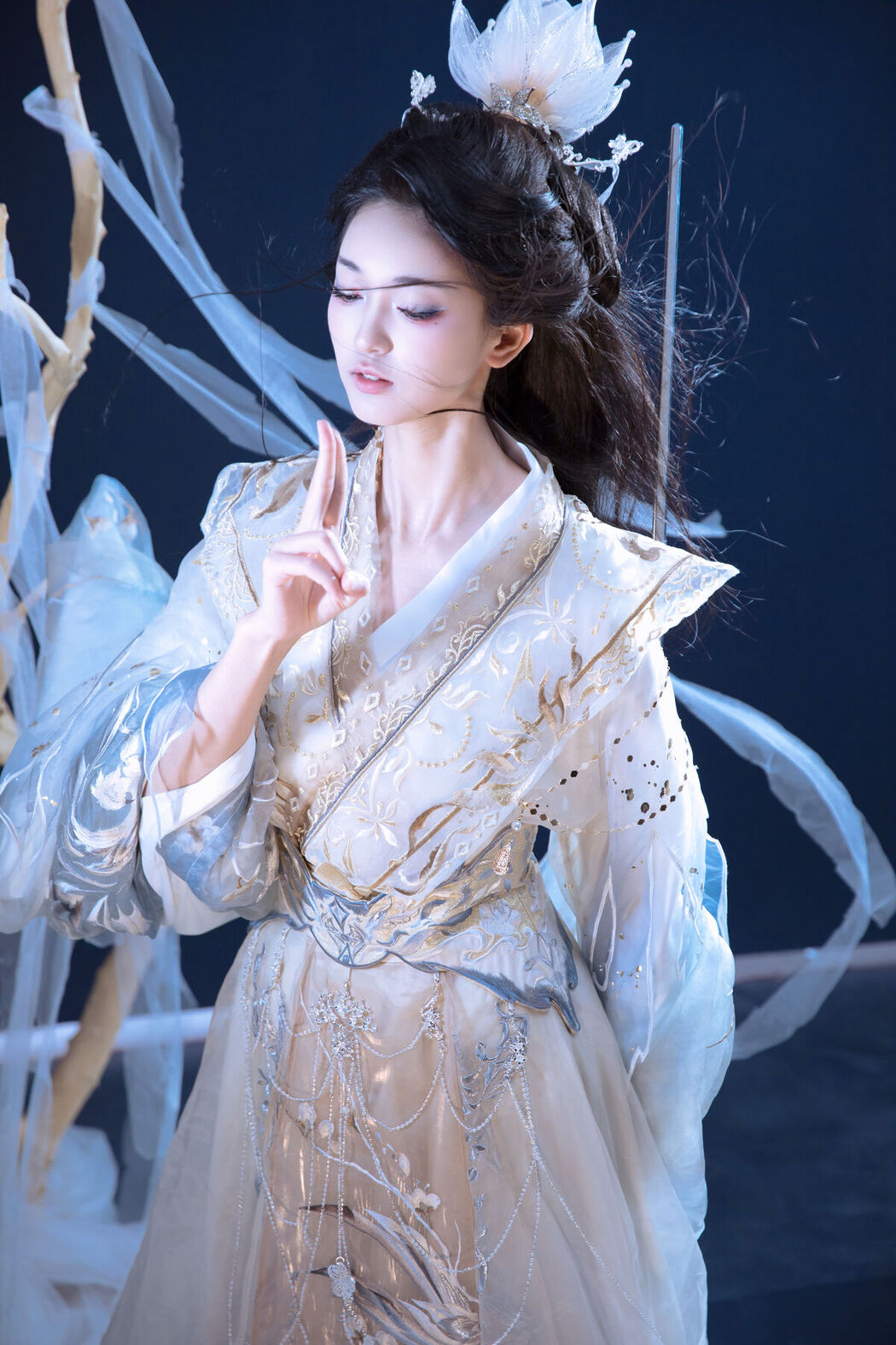 YiTuYu艺图语 Vol.7417 Leng Ku Wang Ye
