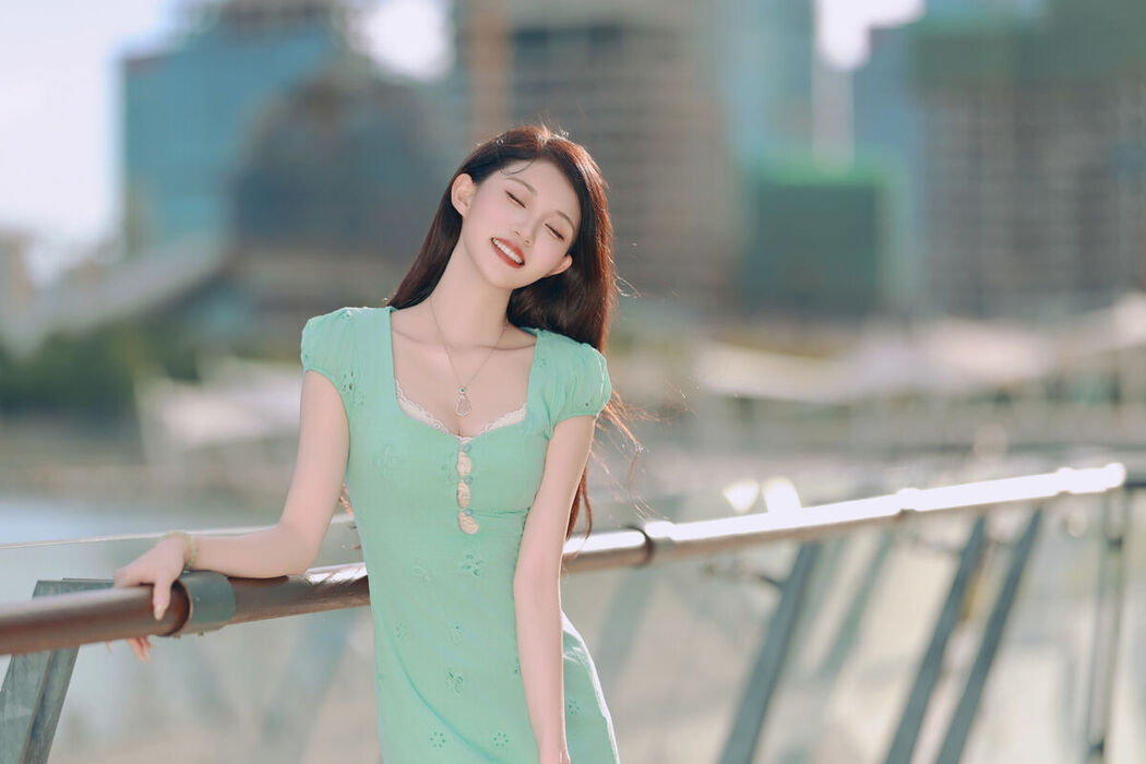 YiTuYu艺图语 Vol.7492 Liu Liu