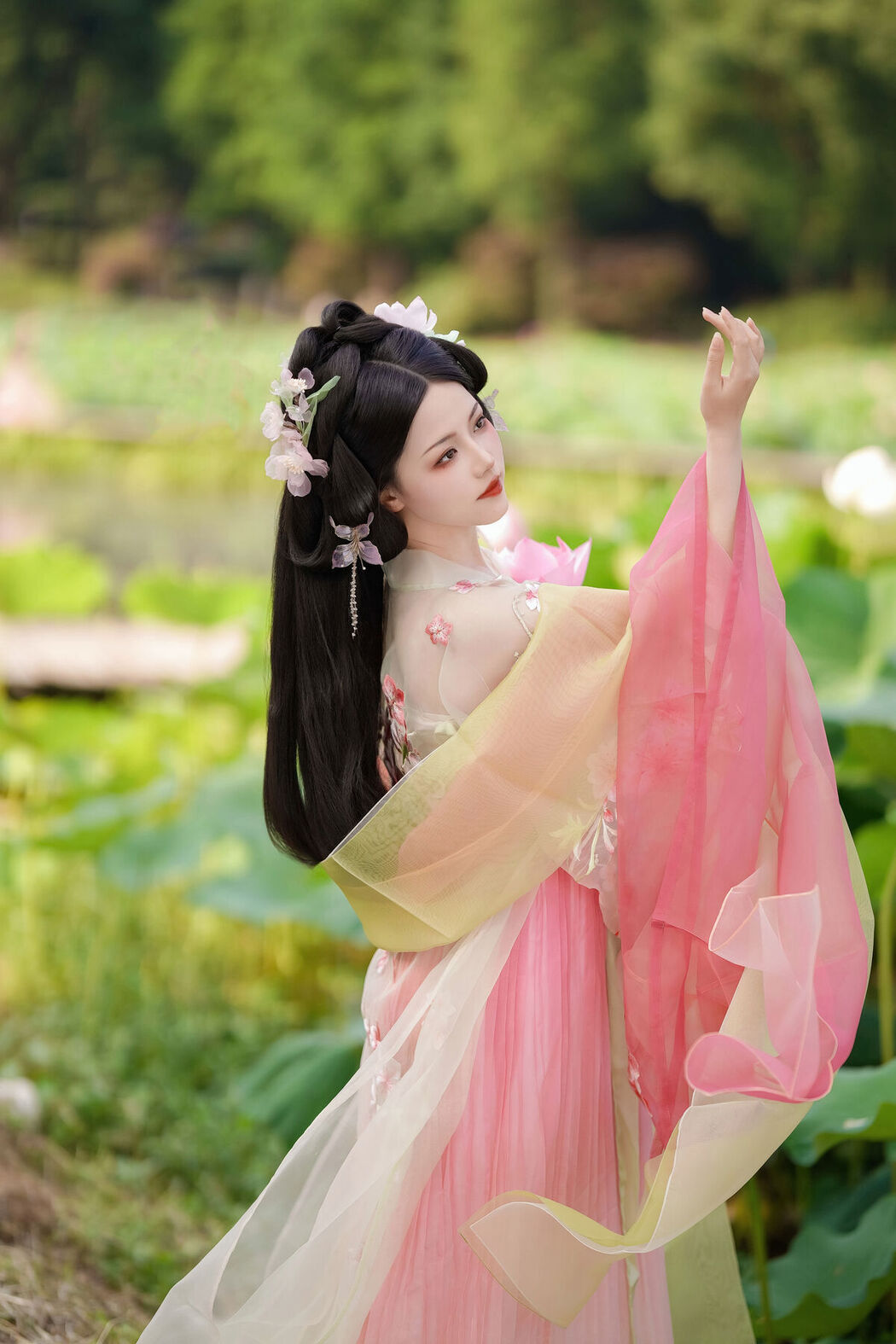 YiTuYu艺图语 Vol.7409 Yu Xiao Li Lili