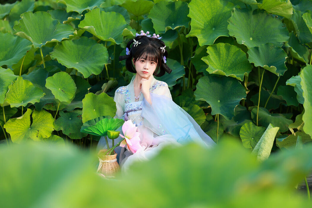 YiTuYu艺图语 Vol.7404 Yi Ming