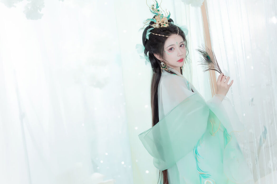 YiTuYu艺图语 Vol.7451 Qi Luo Sheng De Xiao Su Su