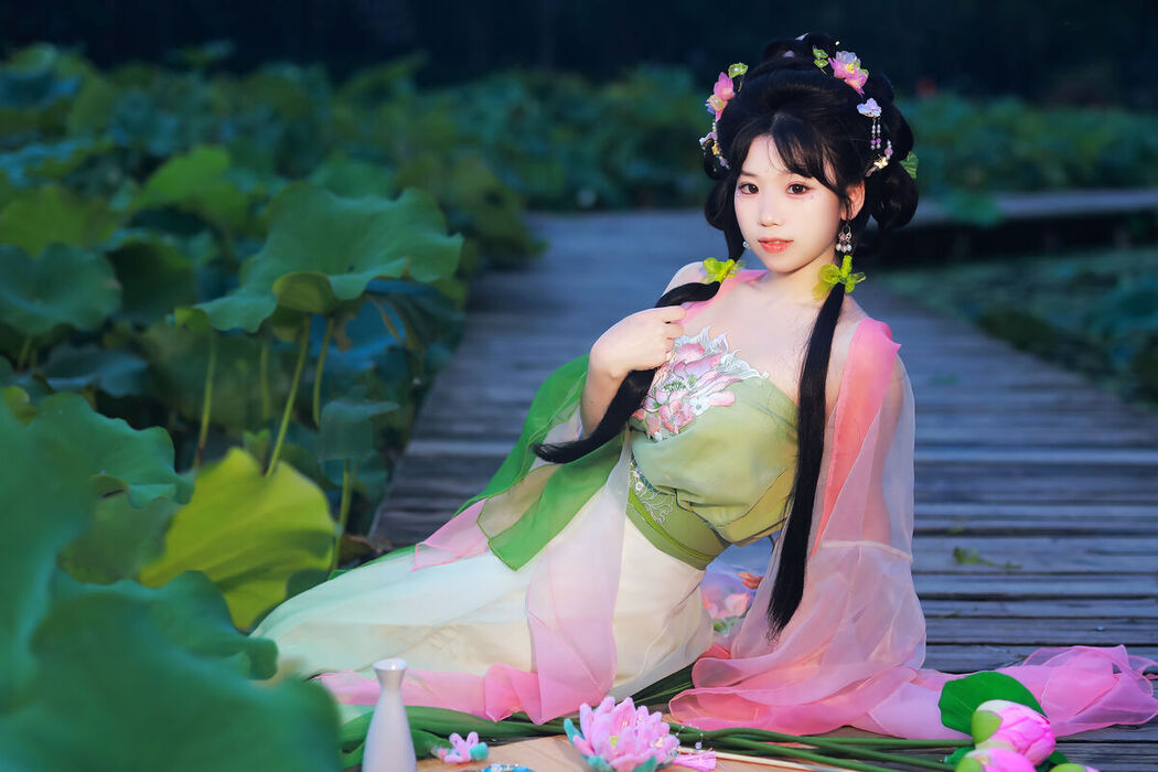 YiTuYu艺图语 Vol.7524 Zhou Zhou AY