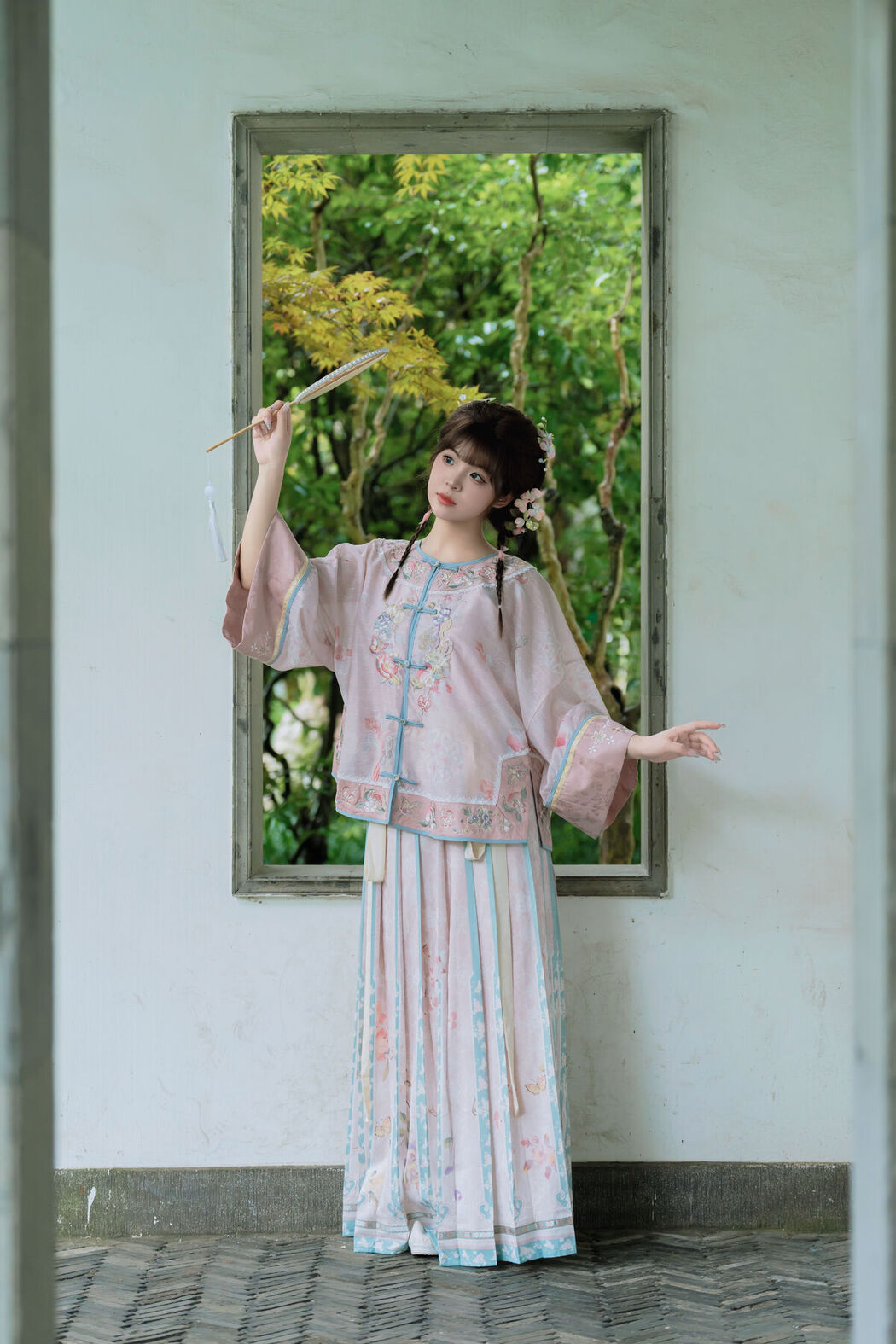 YiTuYu艺图语 Vol.7341 Sai De Guo Xi Li Ma