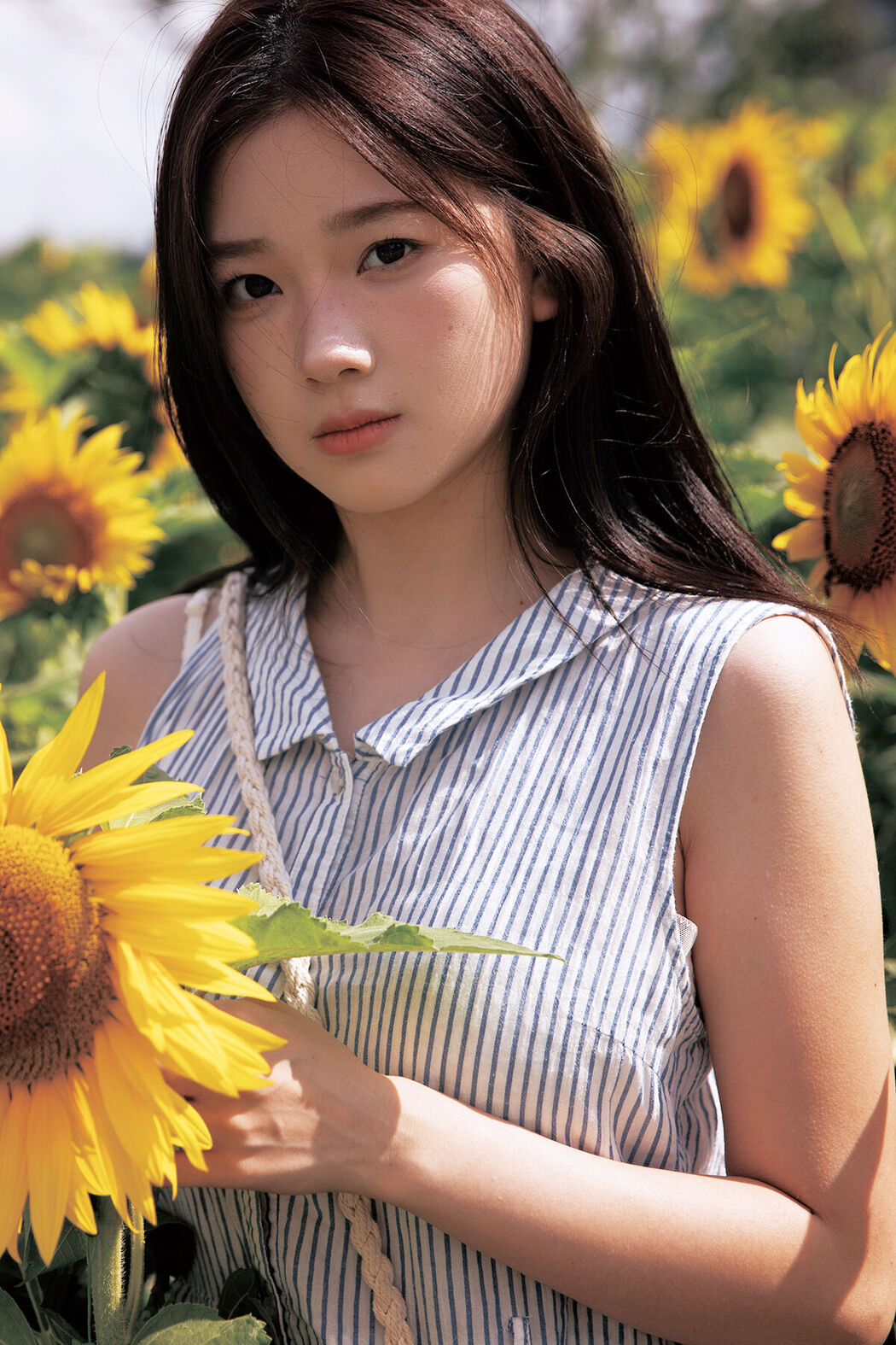 YiTuYu艺图语 Vol.7497 To Xiao Bei Cover Photo