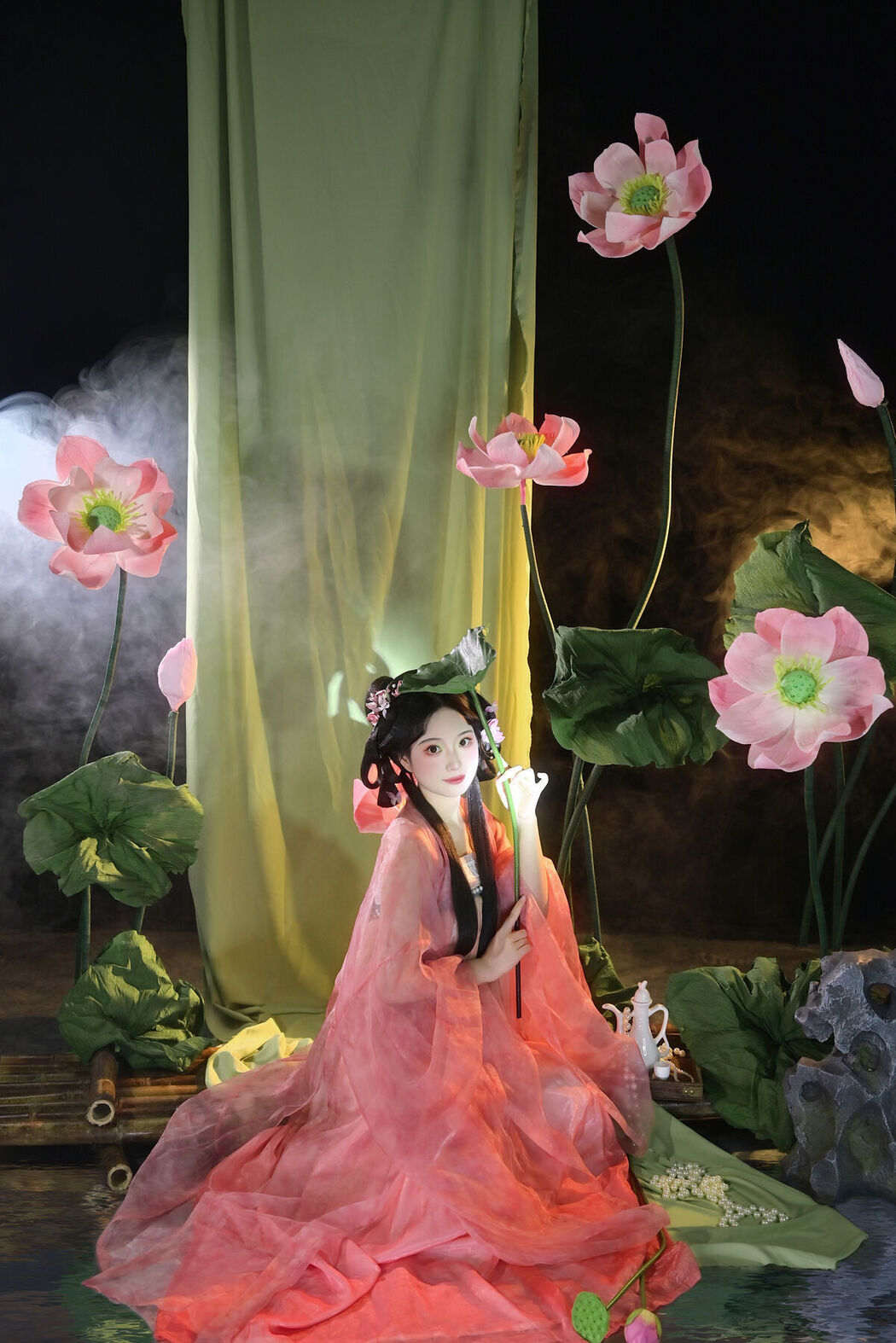 YiTuYu艺图语 Vol.7355 Nashi Tu Shiro