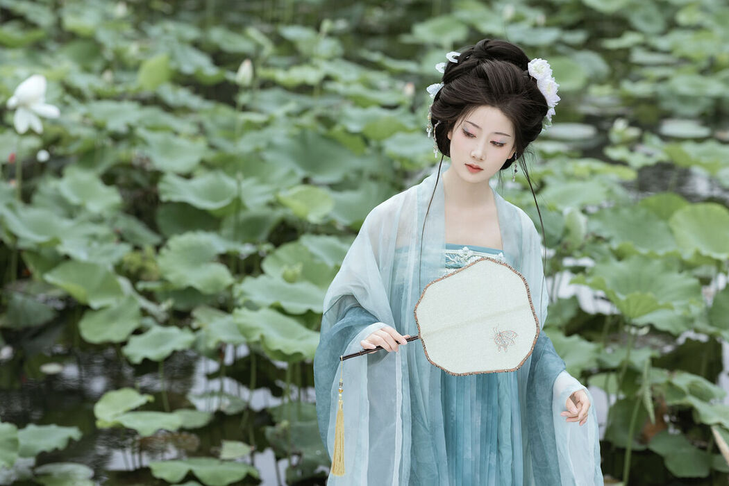 YiTuYu艺图语 Vol.7336 Ling Ling Er